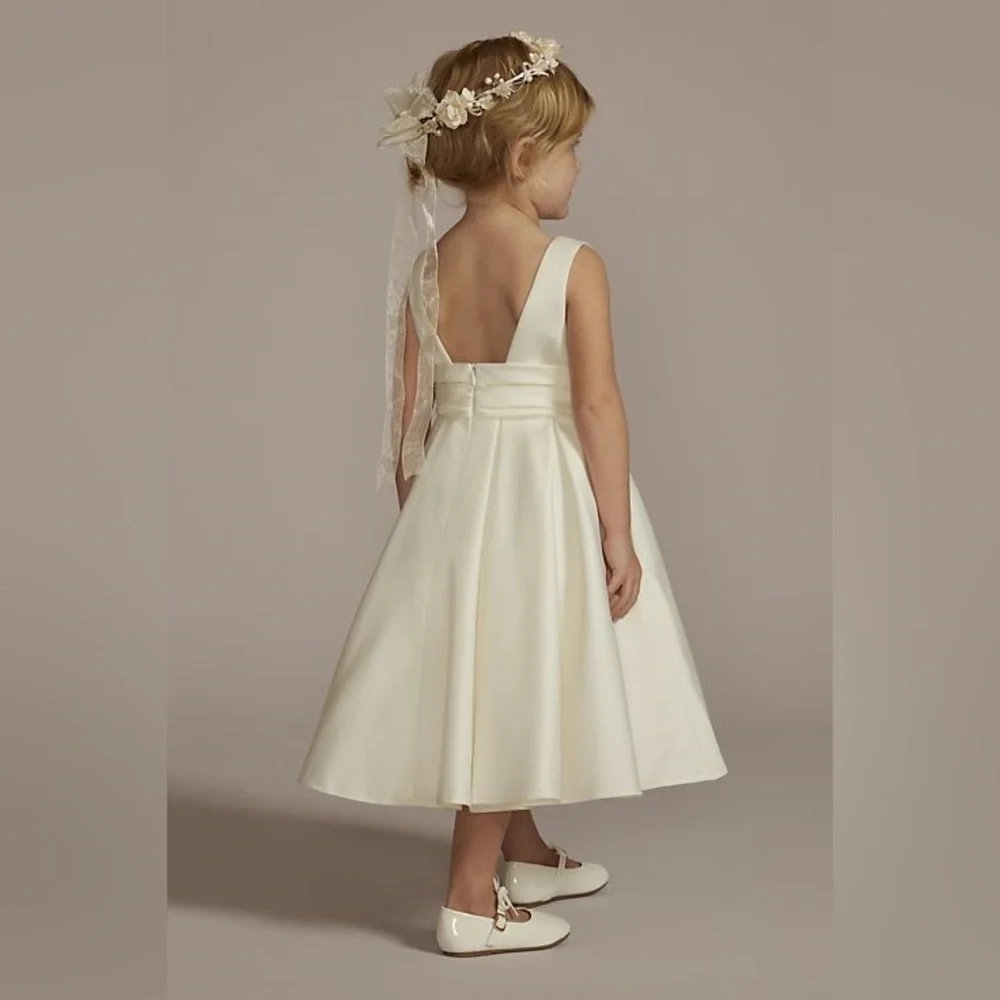 David's Bridal Ivory V-Neck Pleated Flower Girl Dress - Picture 2 of 4